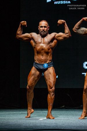 CLASSIC PHYSIQUE НОВИЧКИ